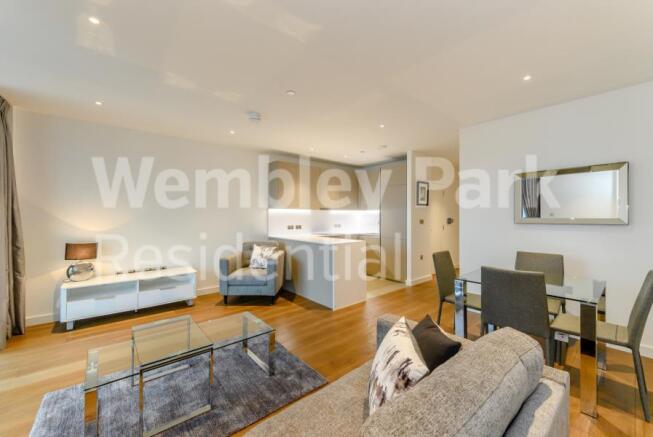 1 bed property, in Pienna Apartments, £370,000