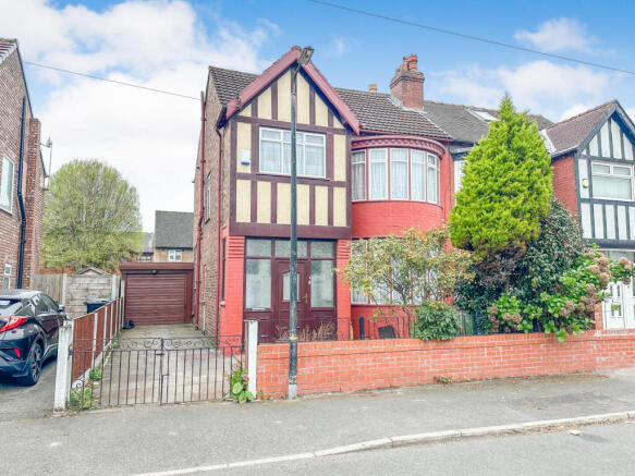 3 bed property, in Morland Road, £379,950