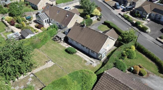 3 bed property, in Sarum, £375,000
