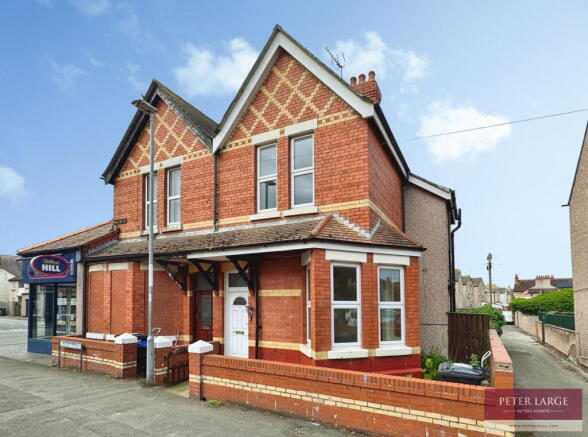 2 bed property, in 4 Palace Avenue, £100,000
