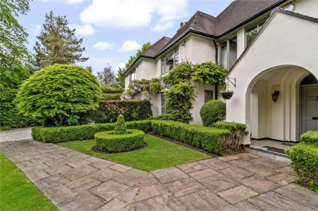 5 bed property, in Carrwood, £2,850,000