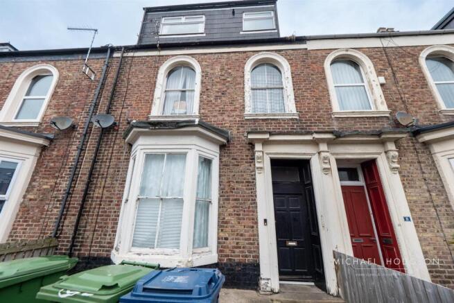 3 bed property, in Cresswell Terrace, £195,000