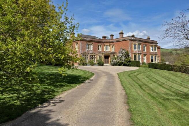 11 bed property, in Shobrooke, £5,750,000