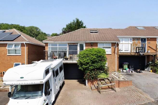 3 bed property, in Armada Drive, £300,000