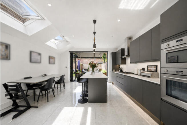 3 bed property, in Waldeck Road, £900,000