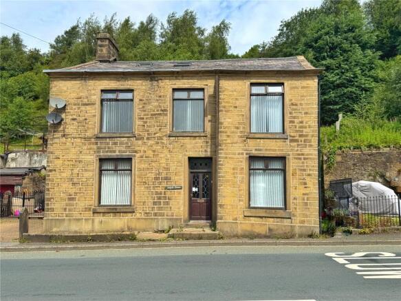 4 bed property, in Newchurch Road, £250,000