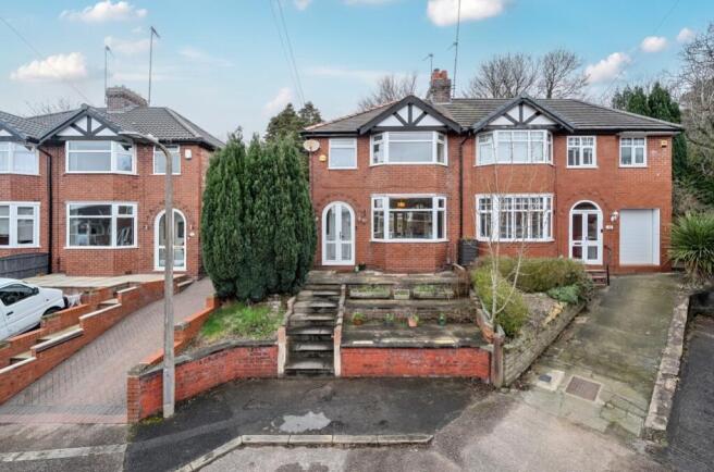 3 bed property, in Vernon Drive, £315,000