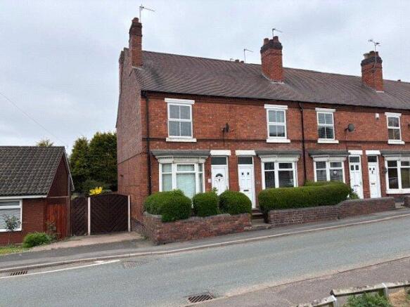 2 bed property, in 32 Low Street, £145,000