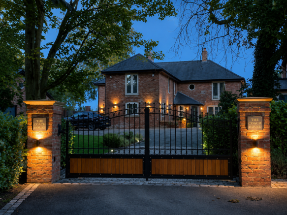 5 bed property, in Church Road, £975,000