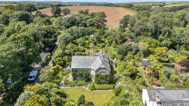 3 bed property, in Lamorna, £650,000