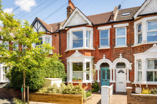 4 bed property, in Laleham Road, £850,000