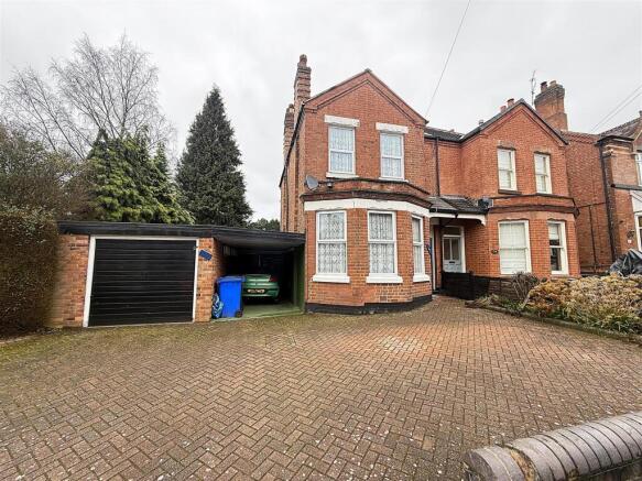 4 bed property, in Scalpcliffe Road, £357,000