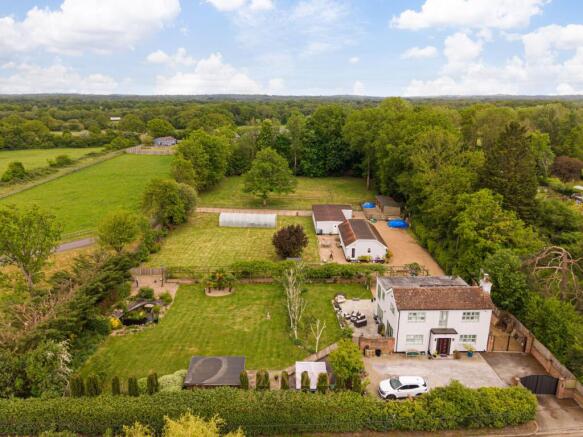 5 bed property, in Hare Lane, £1,300,000