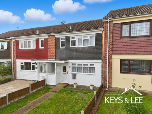2 bed property, in Neave Crescent, £365,000