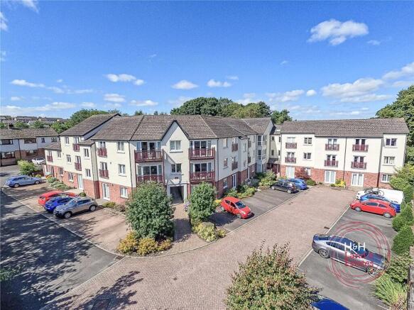 2 bed property, in Apartment 9, £125,000