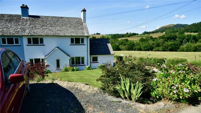 3 bed property, in Gwel Ystwyth, £275,000