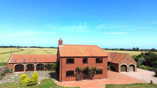 3 bed property, in Mill Lane, £600,000