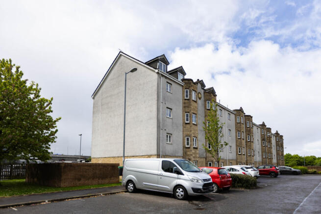 2 bed property, in Lloyd Street, £137,000