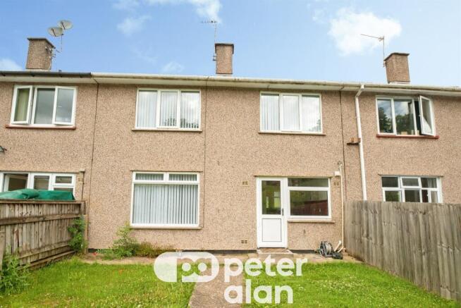 3 bed property, in Nelson Drive, £180,000
