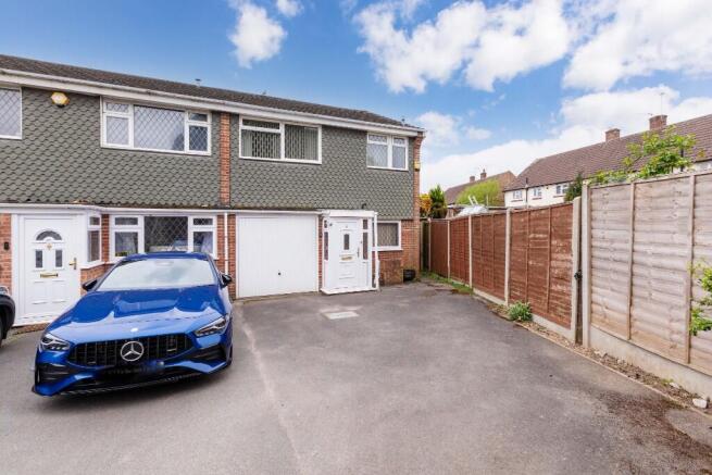 3 bed property, in Leaholme Gardens, £499,995