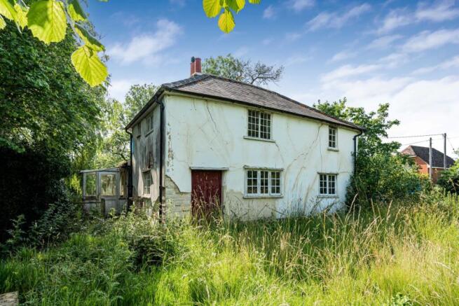 2 bed property, in Stag View, £220,000