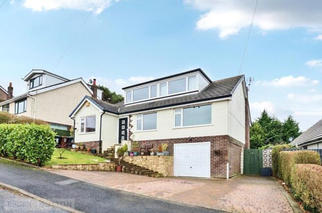 4 bed property, in Highview, £500,000