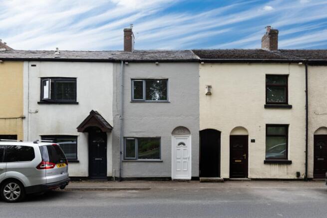 3 bed property, in Edge Green Lane, £160,000
