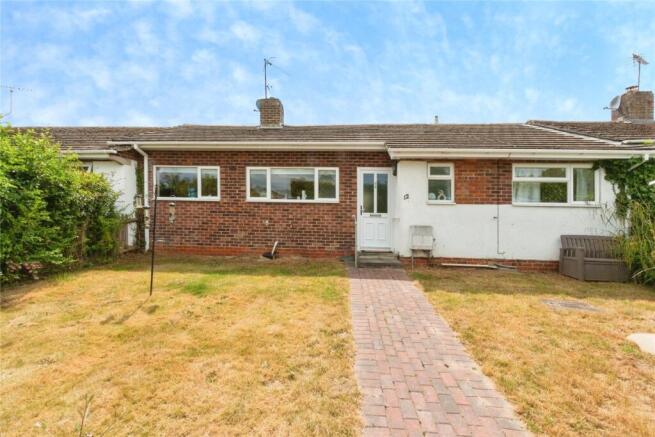 2 bed property, in Bramble Way, £375,000