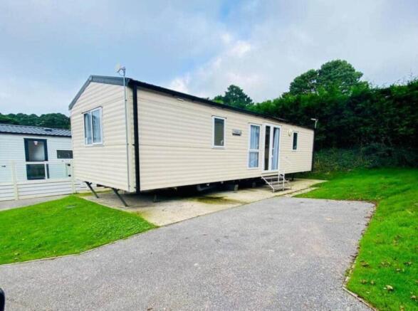 2 bed property, in , Newquay, TR8, £19,500