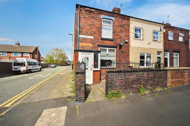 2 bed property, in Thicknesse Avenue, £125,000