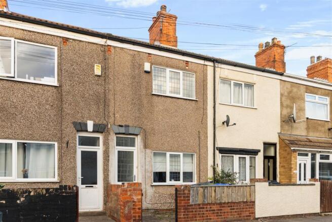 3 bed property, in Taylor Street, £76,000