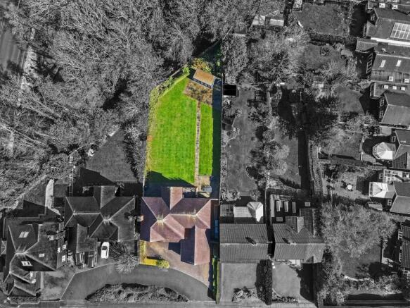 5 bed property, in Berkswell Close, £1,000,000