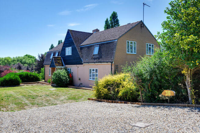 5 bed property, in Jackson Road, £650,000