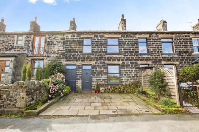 3 bed property, in Finkle Street, £290,000