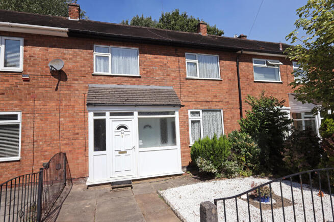 2 bed property, in Birtles Close, £220,000