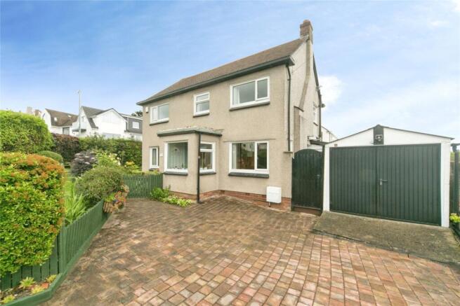 3 bed property, in Hawes Drive, £325,000