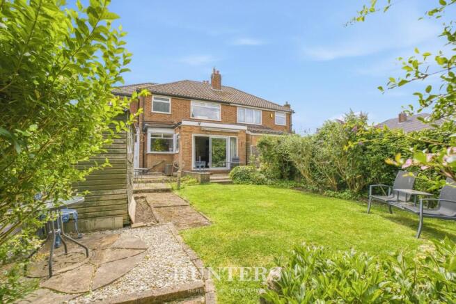 4 bed property, in Malvern Road, £350,000