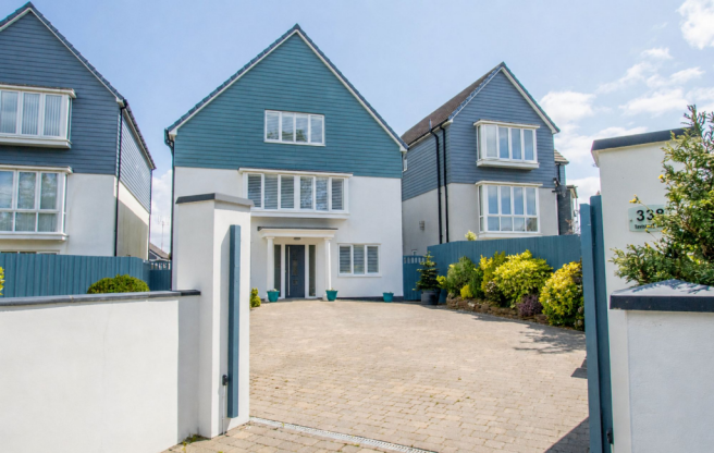 6 bed property, in Tavistock Road, £875,000