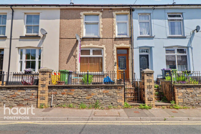 2 bed property, in Cwmavon Road, £190,000