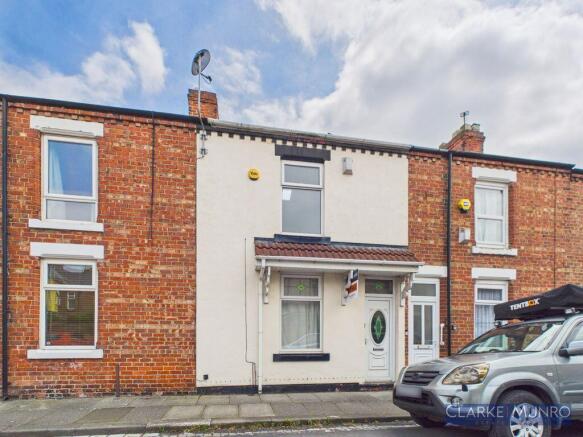 2 bed property, in Grainger Street, £80,000