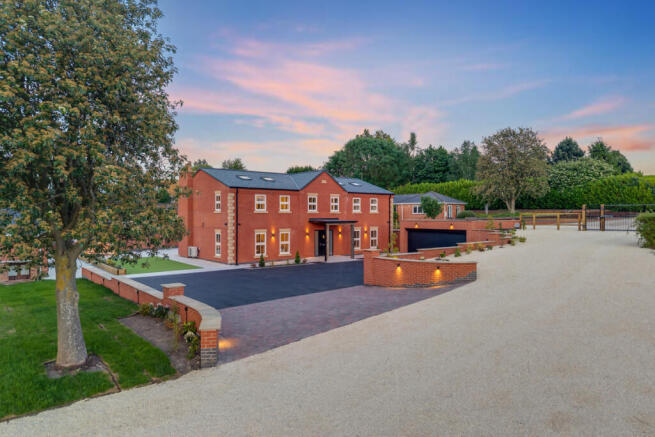 7 bed property, in Flawforth Lane, £2,500,000