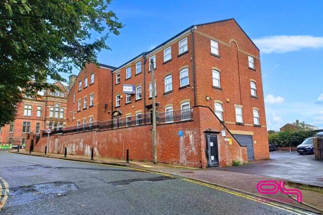 6 bed property, in Fishergate, £350,000