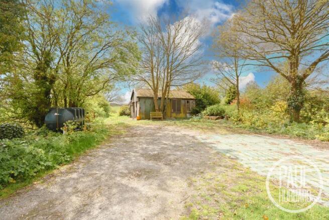 3 bed property, in Beccles Road, £450,000