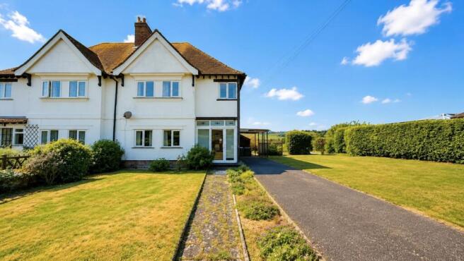 3 bed property, in Brady Road, £500,000