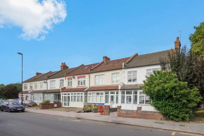6 bed property, in Shirley Road, £675,000