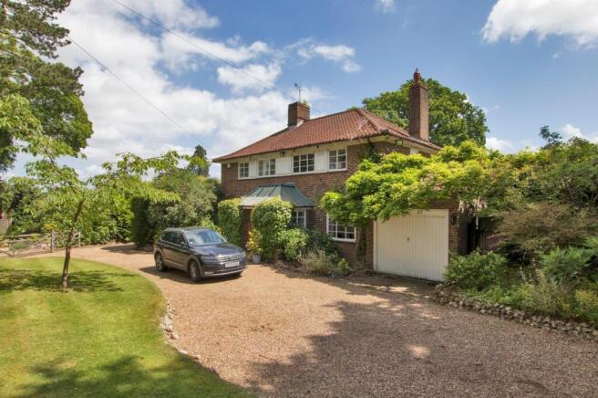5 bed property, in Chart Lane, £1,425,000