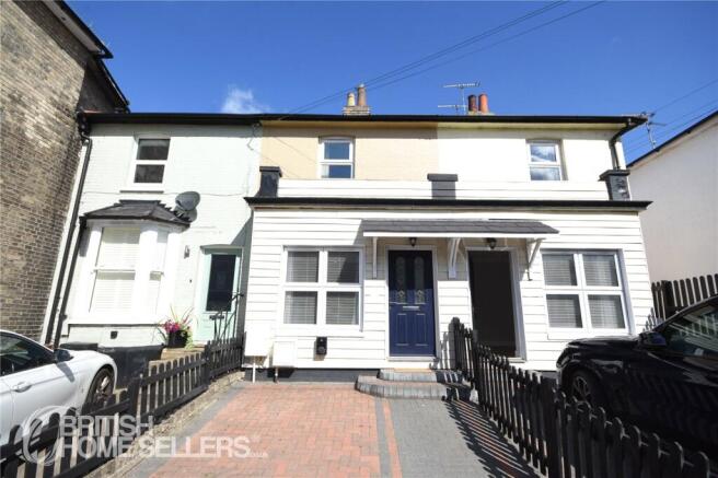 2 bed property, in Springfield Road, £375,000