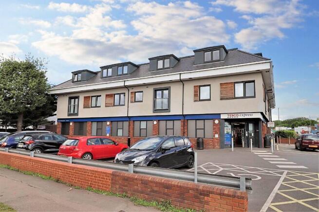 1 bed property, in Lyon Road, £249,950
