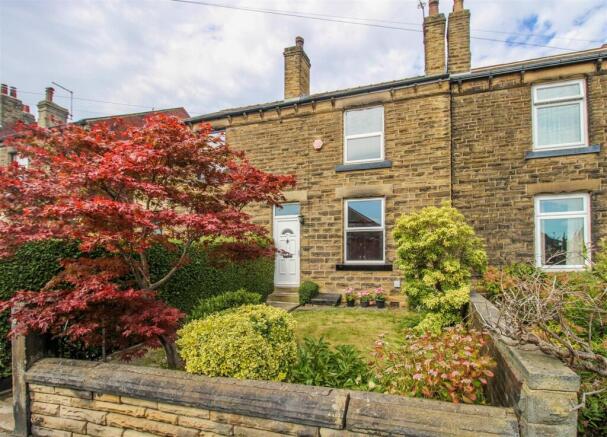 2 bed property, in Wesley Street, £200,000