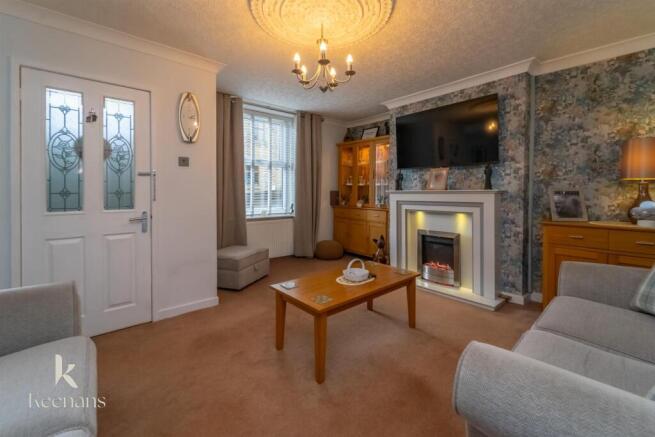 3 bed property, in Burnley Road, £189,950